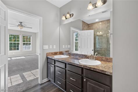 10007 Forest Valley Lane Streetsboro OH 44241