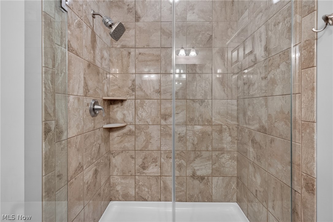 10007 Forest Valley Lane Streetsboro OH 44241
