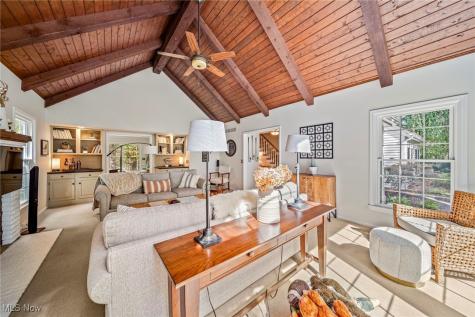 8725 Quail Circle Willoughby OH 44094