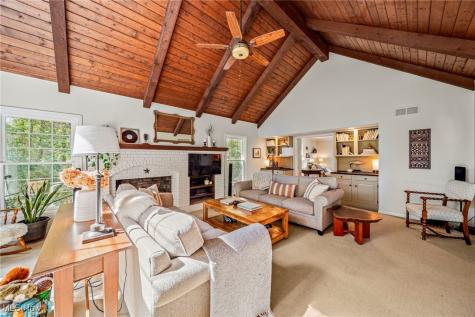 8725 Quail Circle Willoughby OH 44094