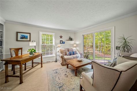 8725 Quail Circle Willoughby OH 44094