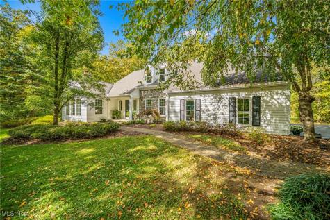 8725 Quail Circle Willoughby OH 44094