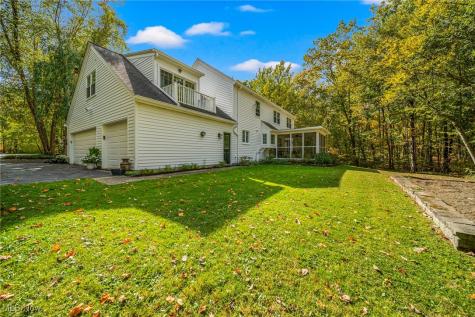 8725 Quail Circle Willoughby OH 44094