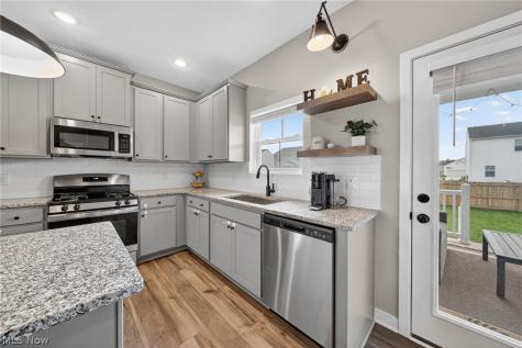 224 Harvest Way Elyria OH 44035