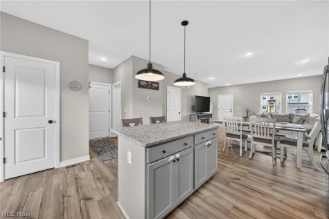 224 Harvest Way Elyria OH 44035