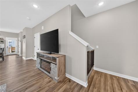 224 Harvest Way Elyria OH 44035