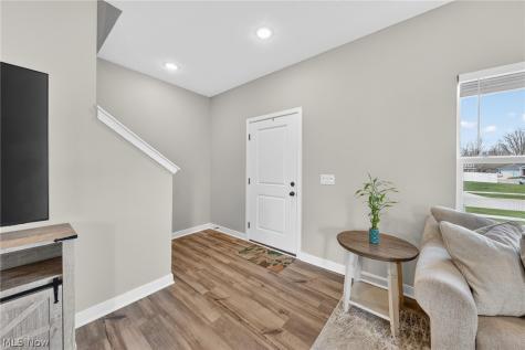 224 Harvest Way Elyria OH 44035