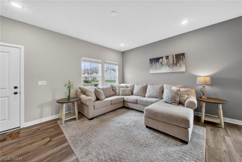 224 Harvest Way Elyria OH 44035