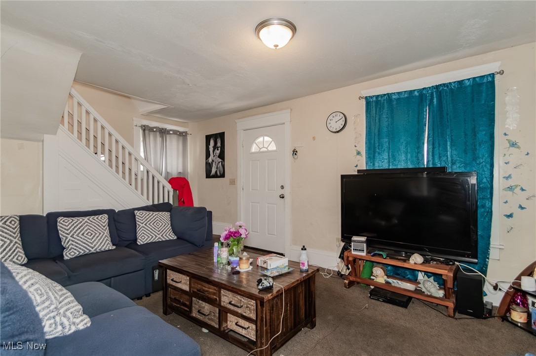 834 Kenyon Street Akron OH 44311