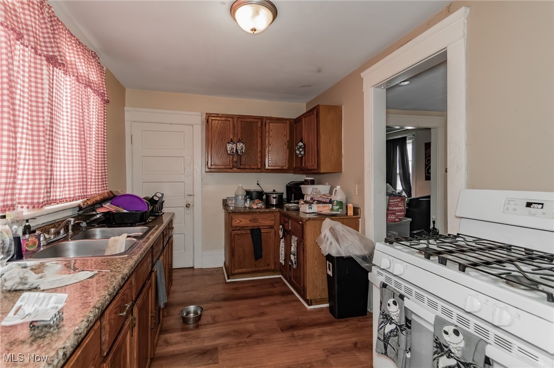 834 Kenyon Street Akron OH 44311