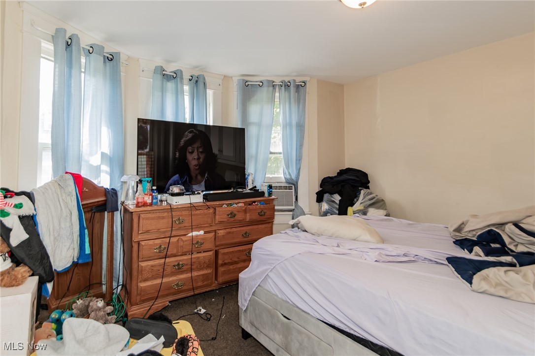 834 Kenyon Street Akron OH 44311