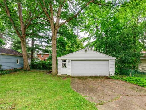 1720 Wiltshire Road Akron OH 44313