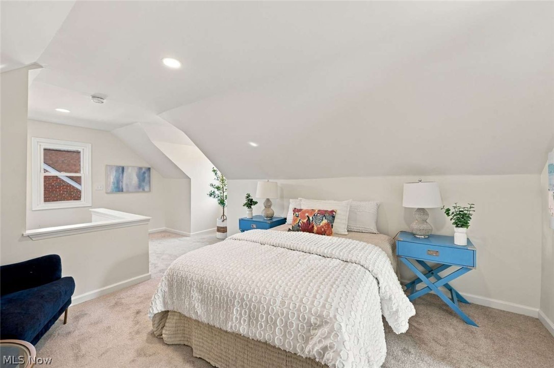 1516 Sunview Road Lyndhurst OH 44124