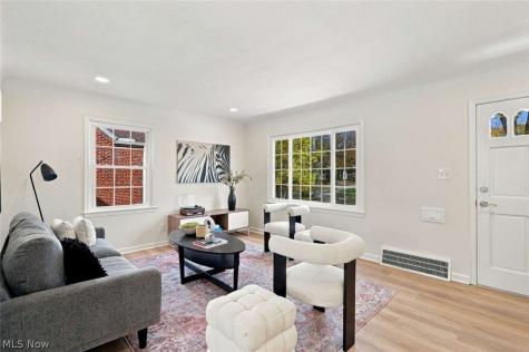 1516 Sunview Road Lyndhurst OH 44124