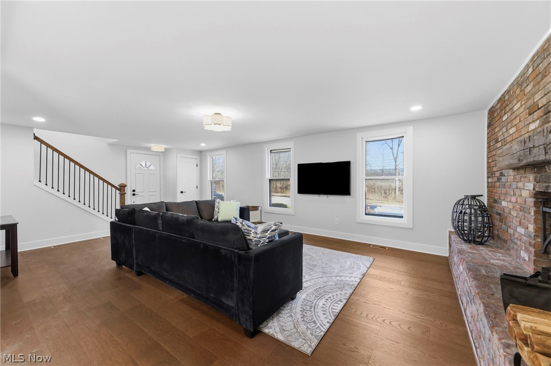 5498 Hudson Drive Hudson OH 44236