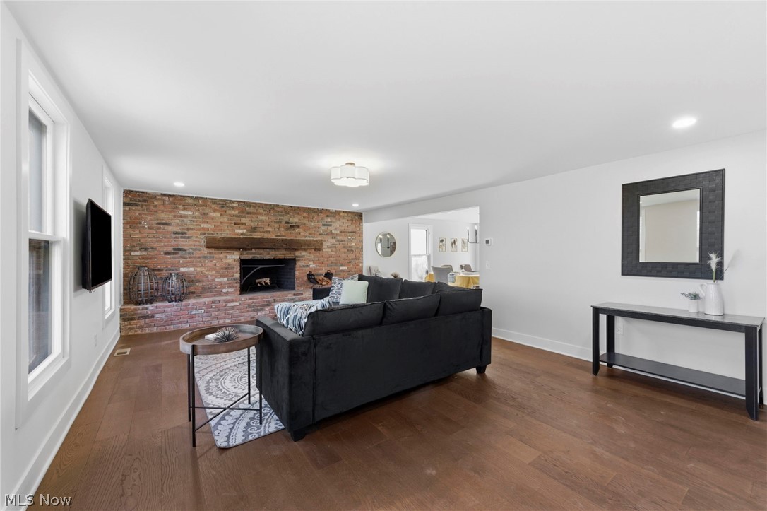 5498 Hudson Drive Hudson OH 44236