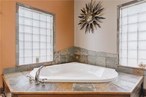 12973 Clifton Boulevard Lakewood OH 44107