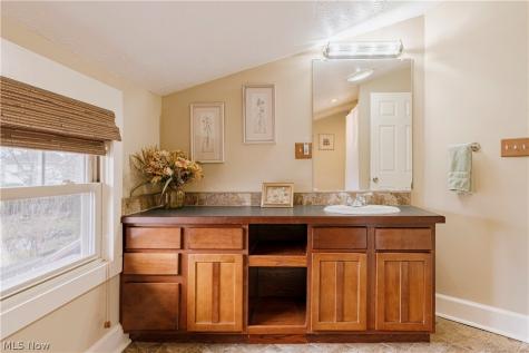 12973 Clifton Boulevard Lakewood OH 44107