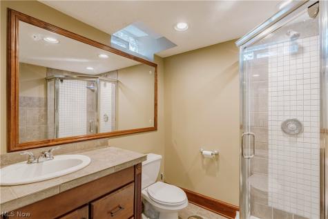 12973 Clifton Boulevard Lakewood OH 44107