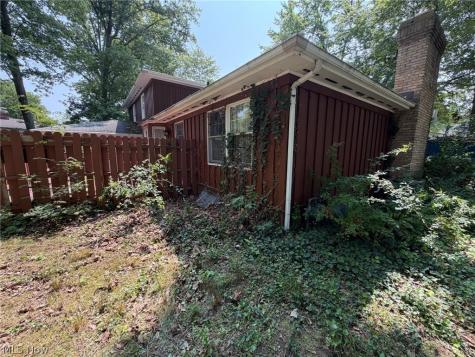 2410 Wagon Trail Street NE Massillon OH 44646