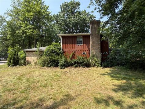 2410 Wagon Trail Street NE Massillon OH 44646