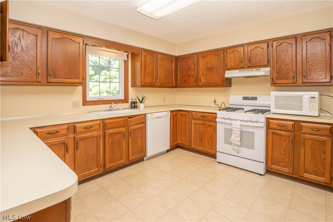 1211 Nancy Anna Avenue NW Massillon OH 44646
