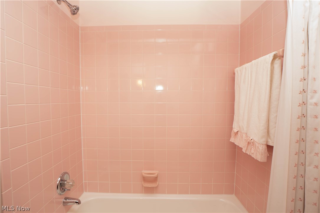 1211 Nancy Anna Avenue NW Massillon OH 44646