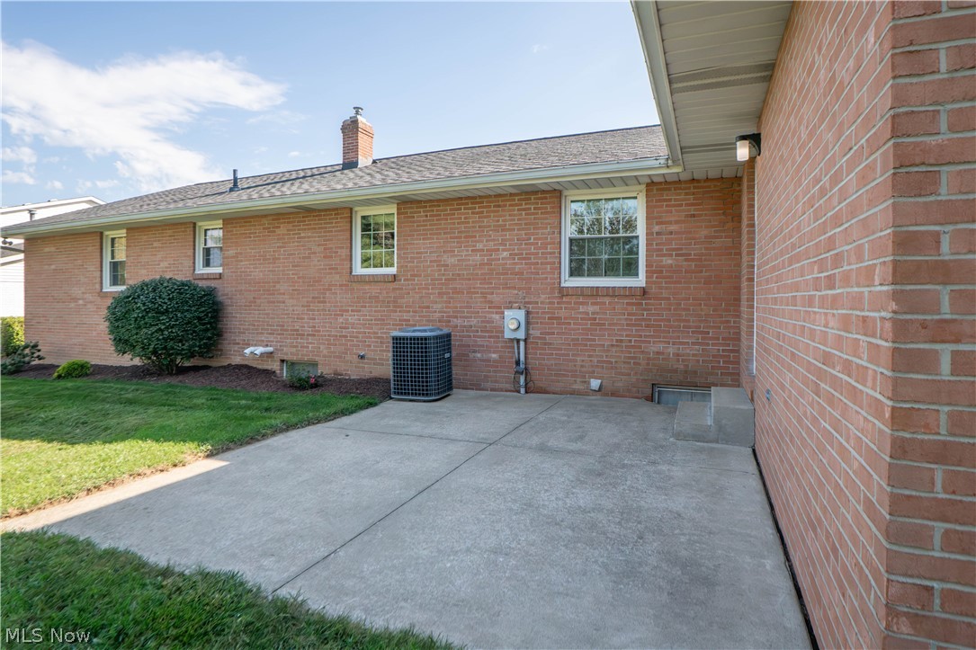 1211 Nancy Anna Avenue NW Massillon OH 44646