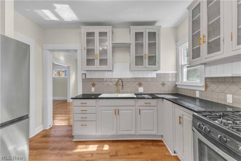 17445 Northwood Avenue Lakewood OH 44107