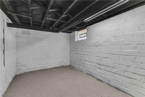 17445 Northwood Avenue Lakewood OH 44107