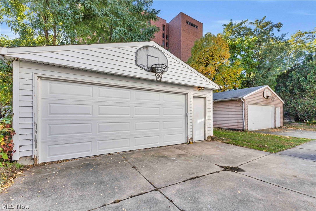 17445 Northwood Avenue Lakewood OH 44107