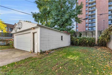 17445 Northwood Avenue Lakewood OH 44107