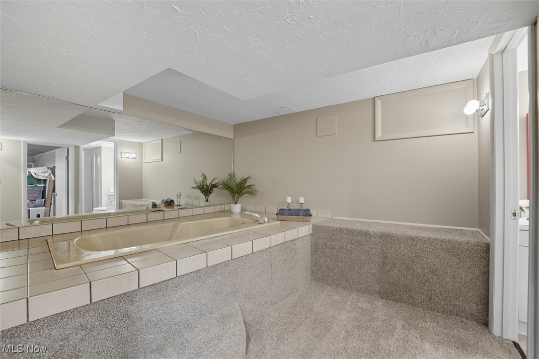 6578 Gates Mills Boulevard Mayfield Heights OH 44124