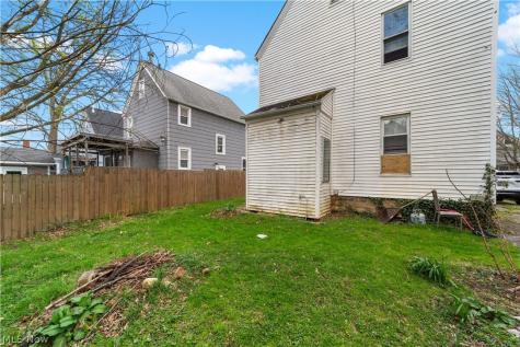 237 Wooster Street Elyria OH 44035