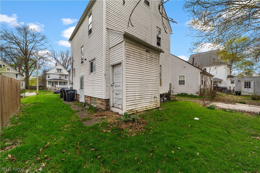 237 Wooster Street Elyria OH 44035