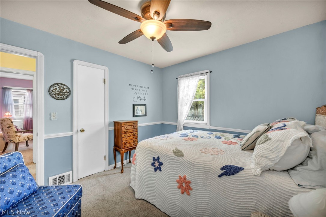 8006 Pinegrove Avenue Parma OH 44129