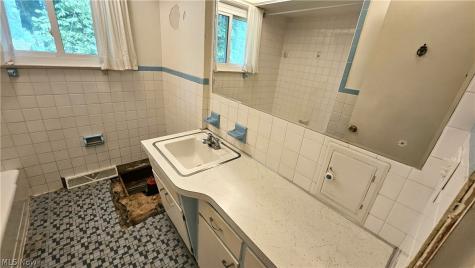 11830 Dunham Road Sagamore Hills OH 44067