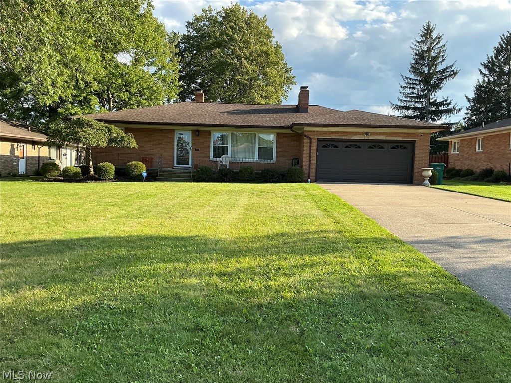 952 E Parkhaven Drive Seven Hills OH 44131