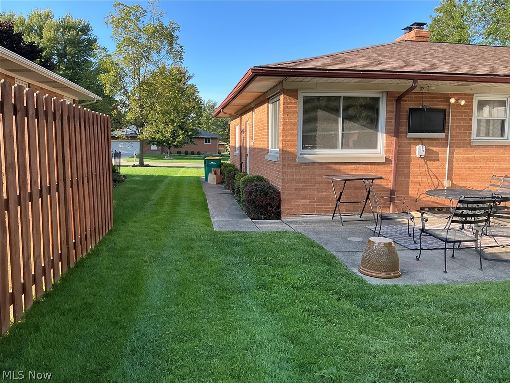 952 E Parkhaven Drive Seven Hills OH 44131