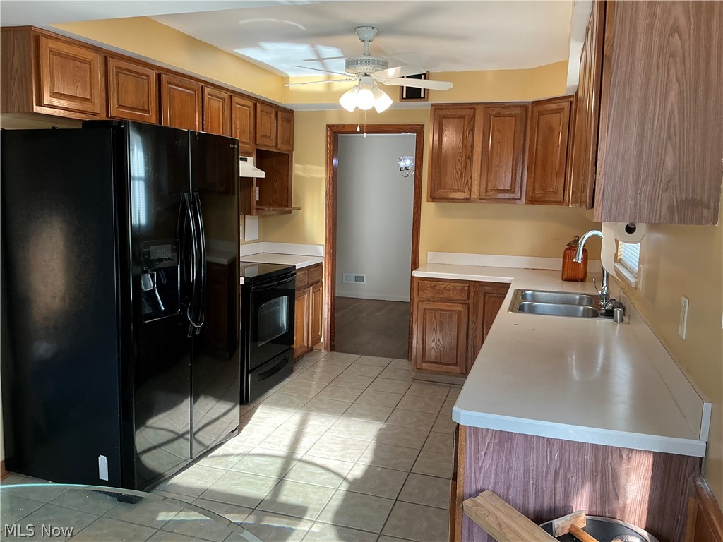 952 E Parkhaven Drive Seven Hills OH 44131
