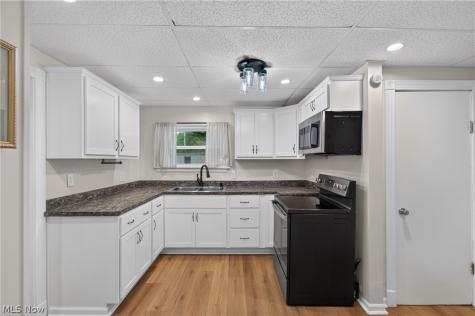 312 N Bauer Road Wooster OH 44691