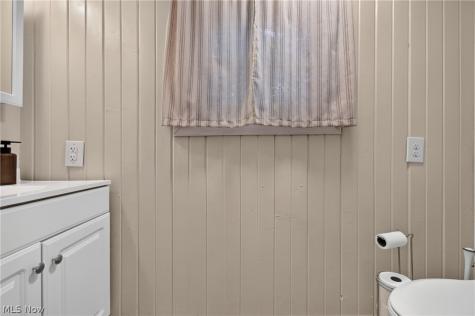 312 N Bauer Road Wooster OH 44691