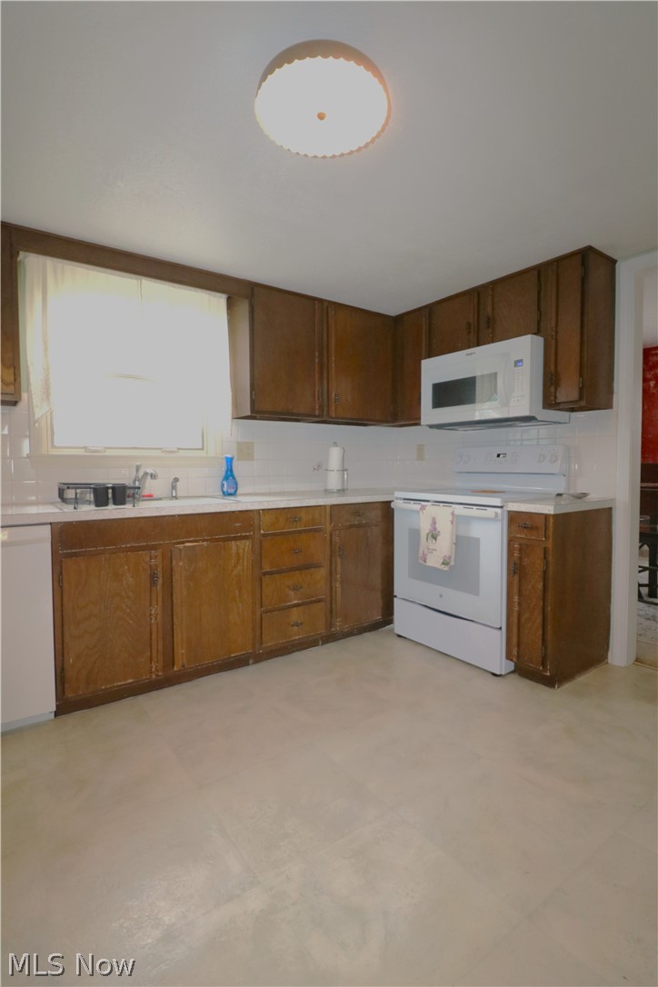 2860 State Route 103 E Willard OH 44890