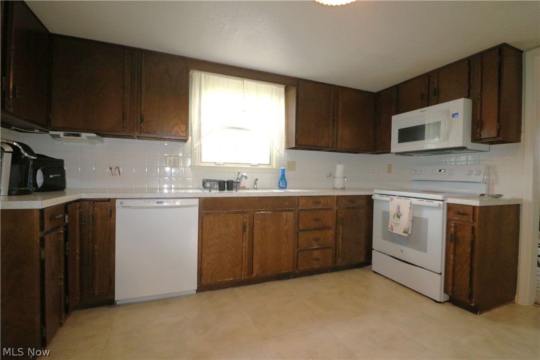 2860 State Route 103 E Willard OH 44890