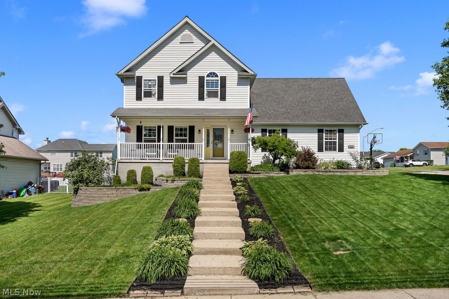 Columbiana OH, 994 Fairfield Avenue