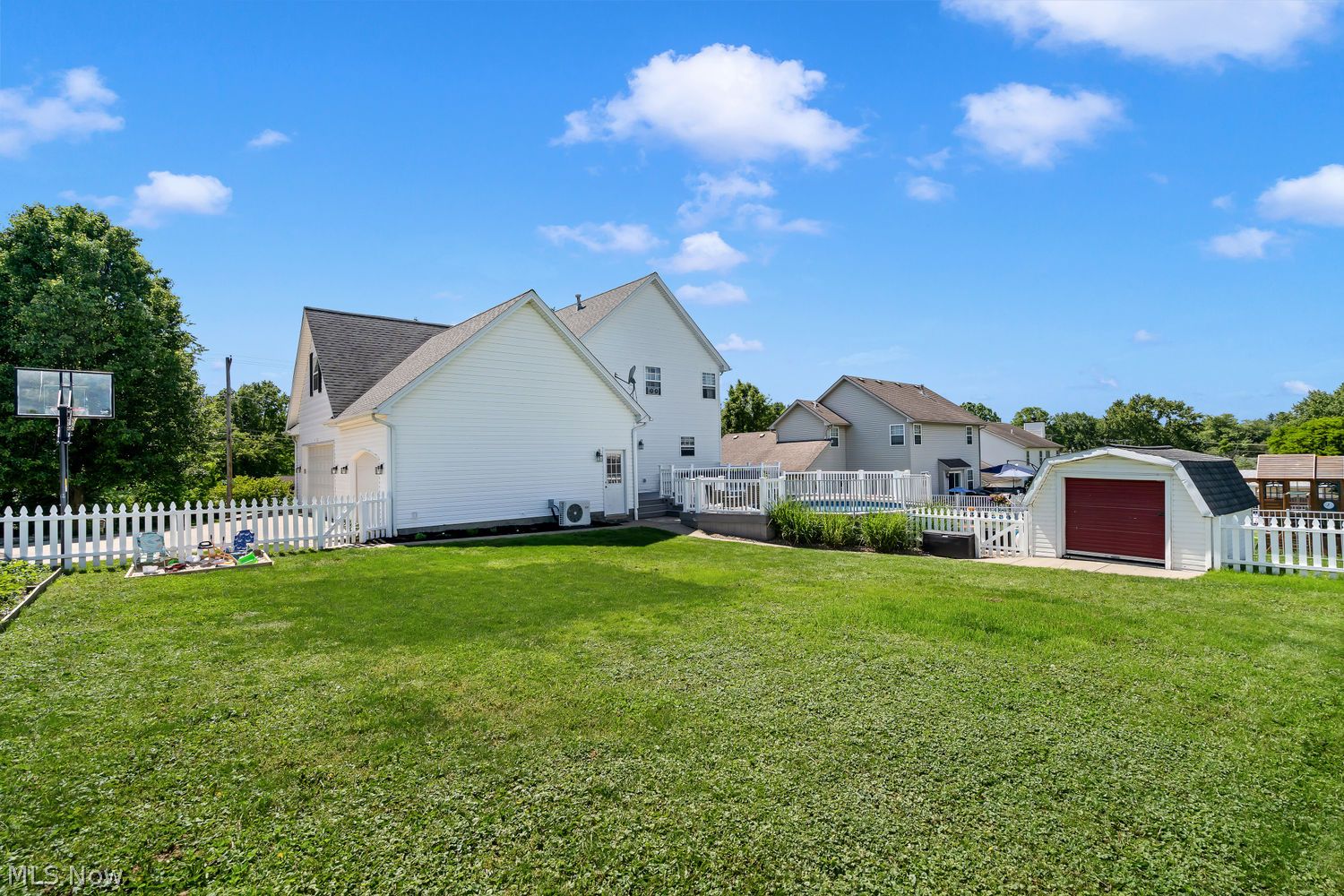 994 Fairfield Avenue Columbiana OH 44408