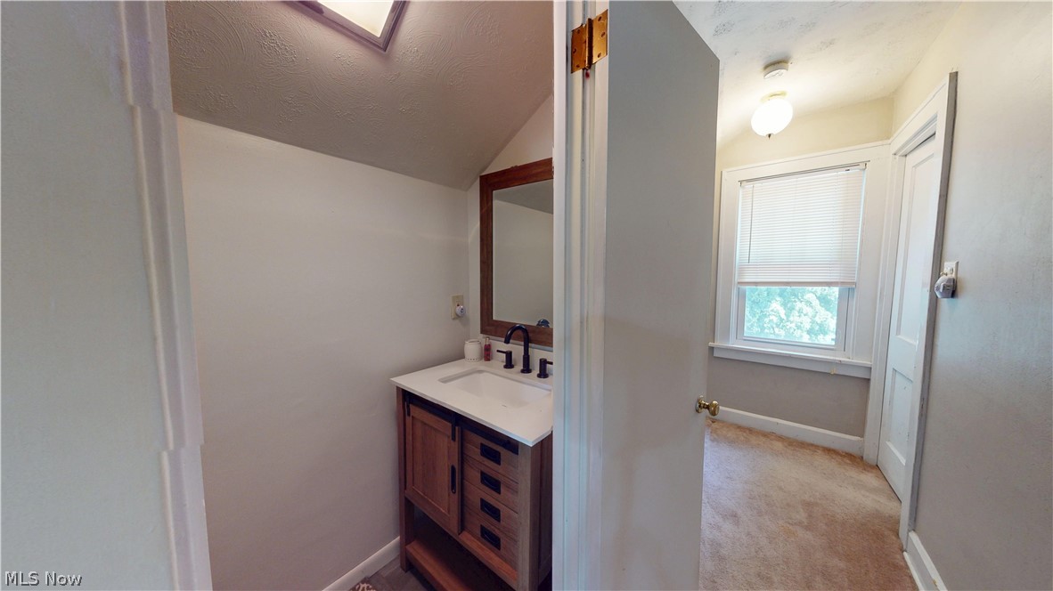 6061 Chapel Road Madison OH 44057