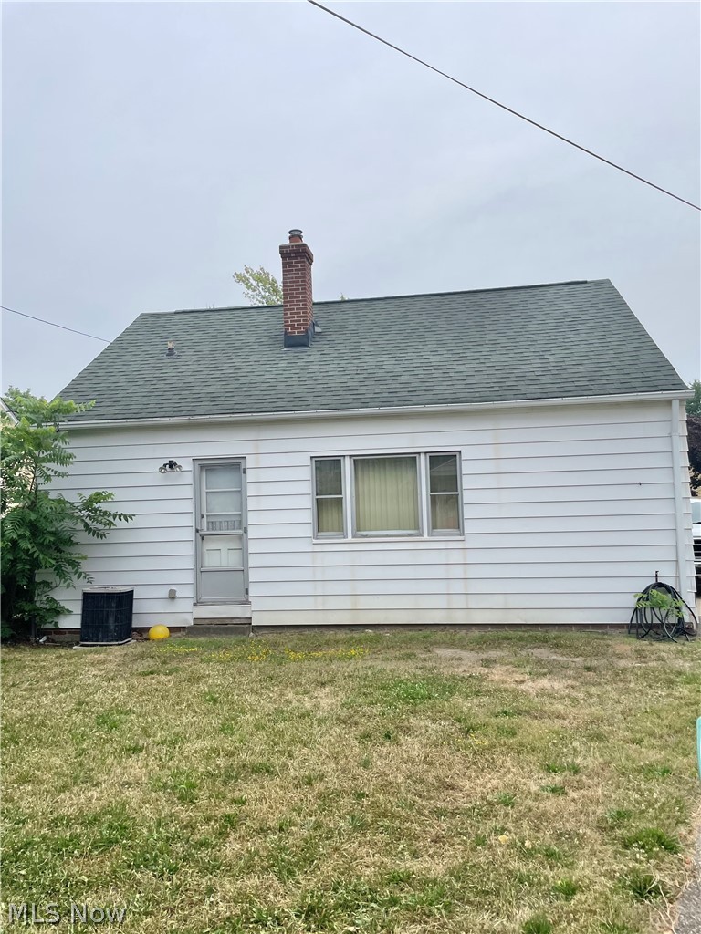 18807 Longview Avenue Maple Heights OH 44137