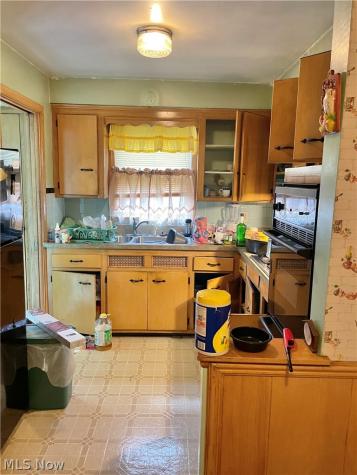 18807 Longview Avenue Maple Heights OH 44137