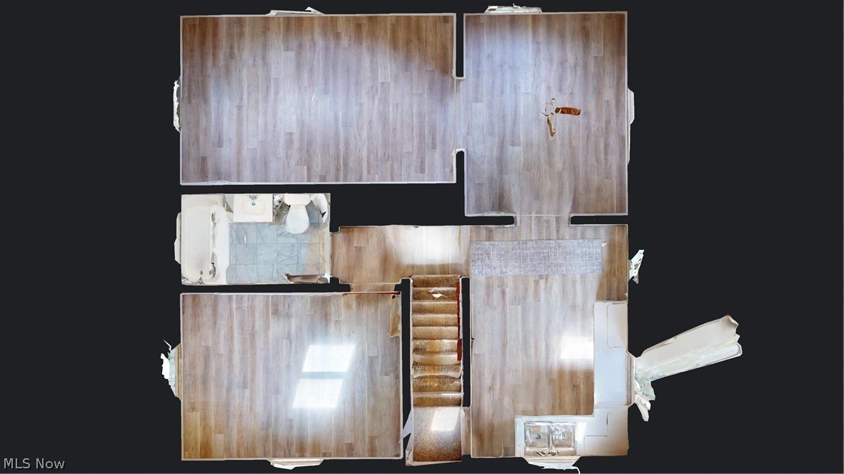 34 W Lewis Street Struthers OH 44471